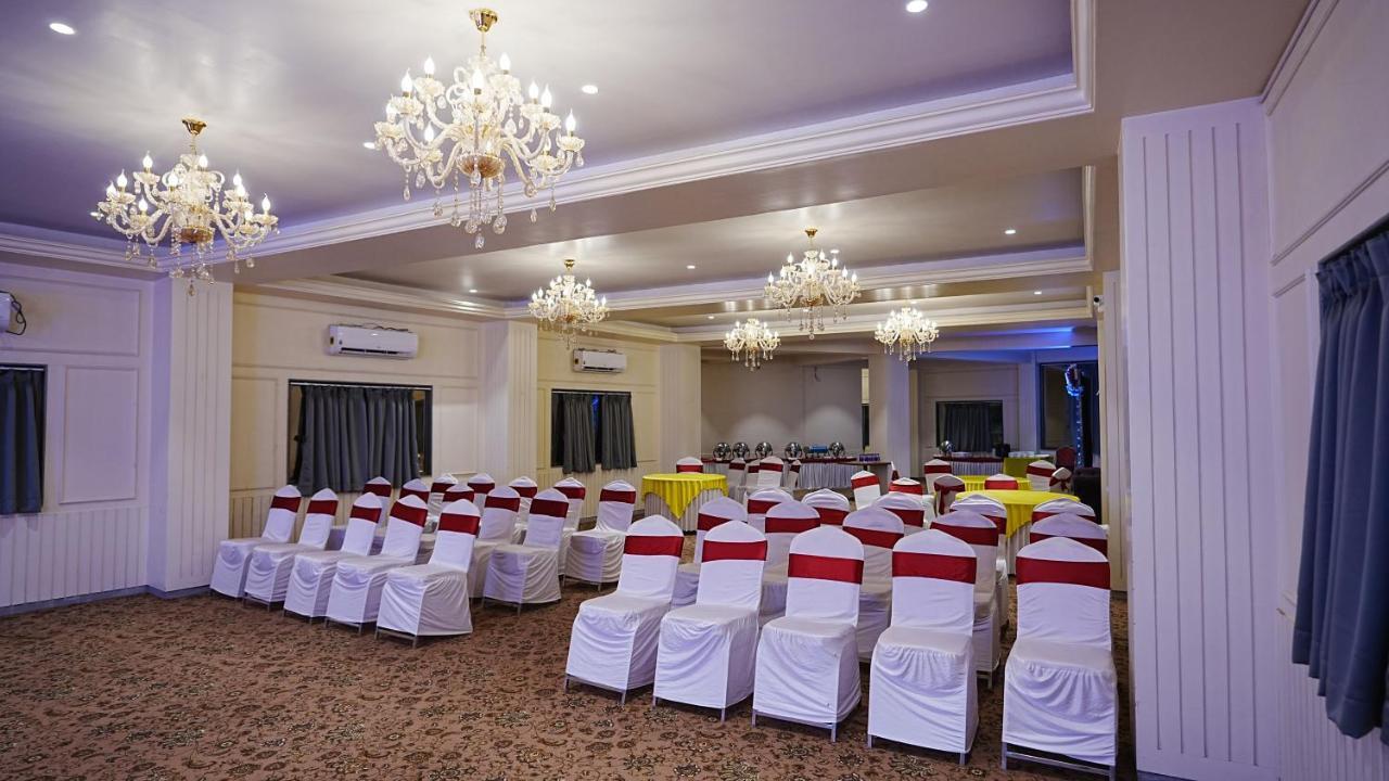 L P Regency, Pune Exterior foto