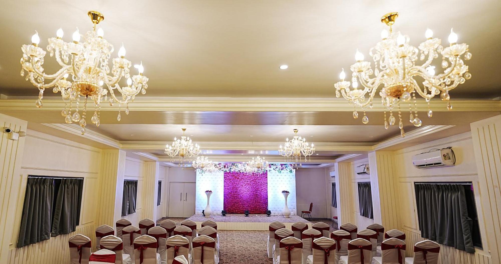L P Regency, Pune Exterior foto