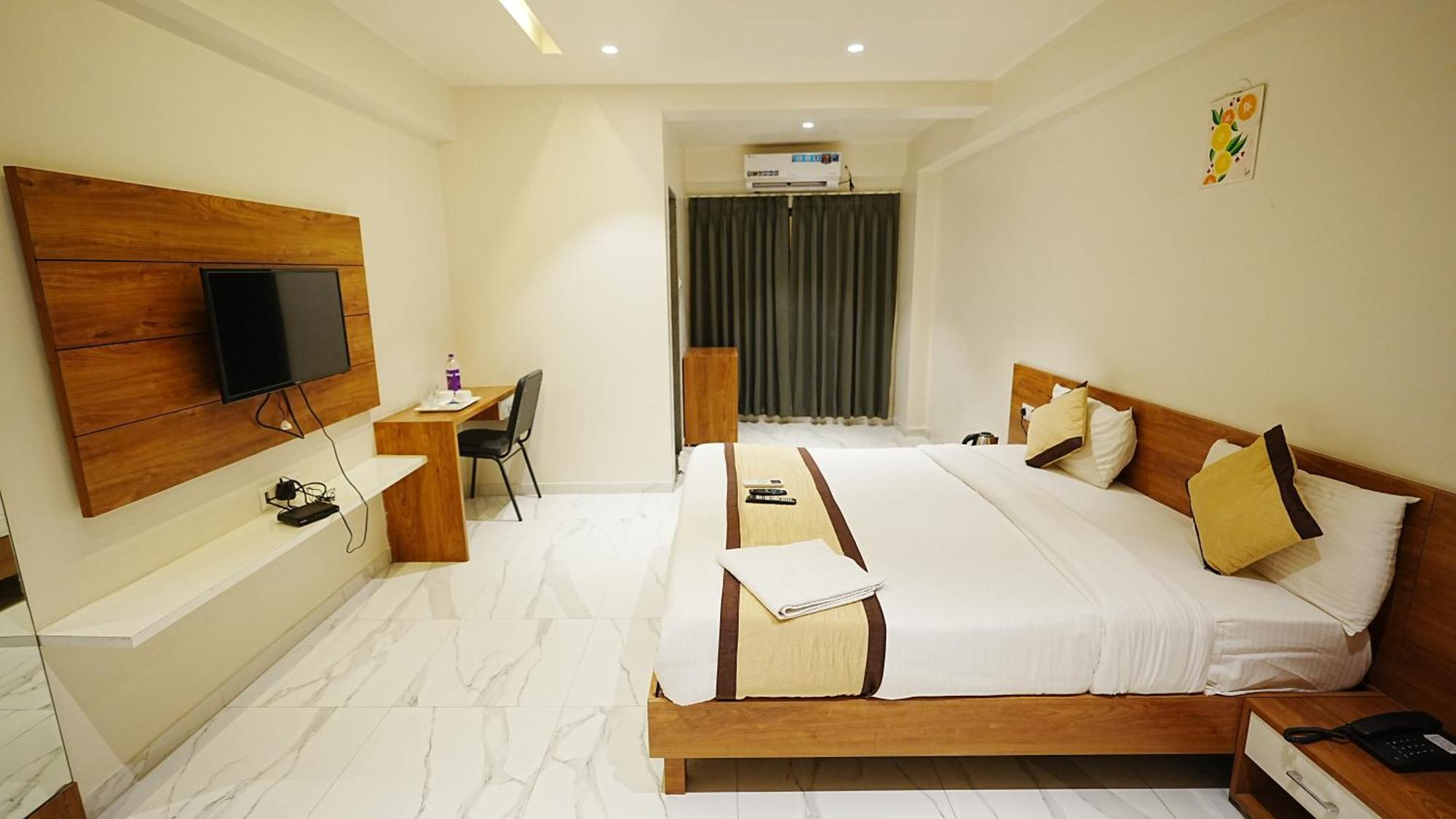 L P Regency, Pune Exterior foto